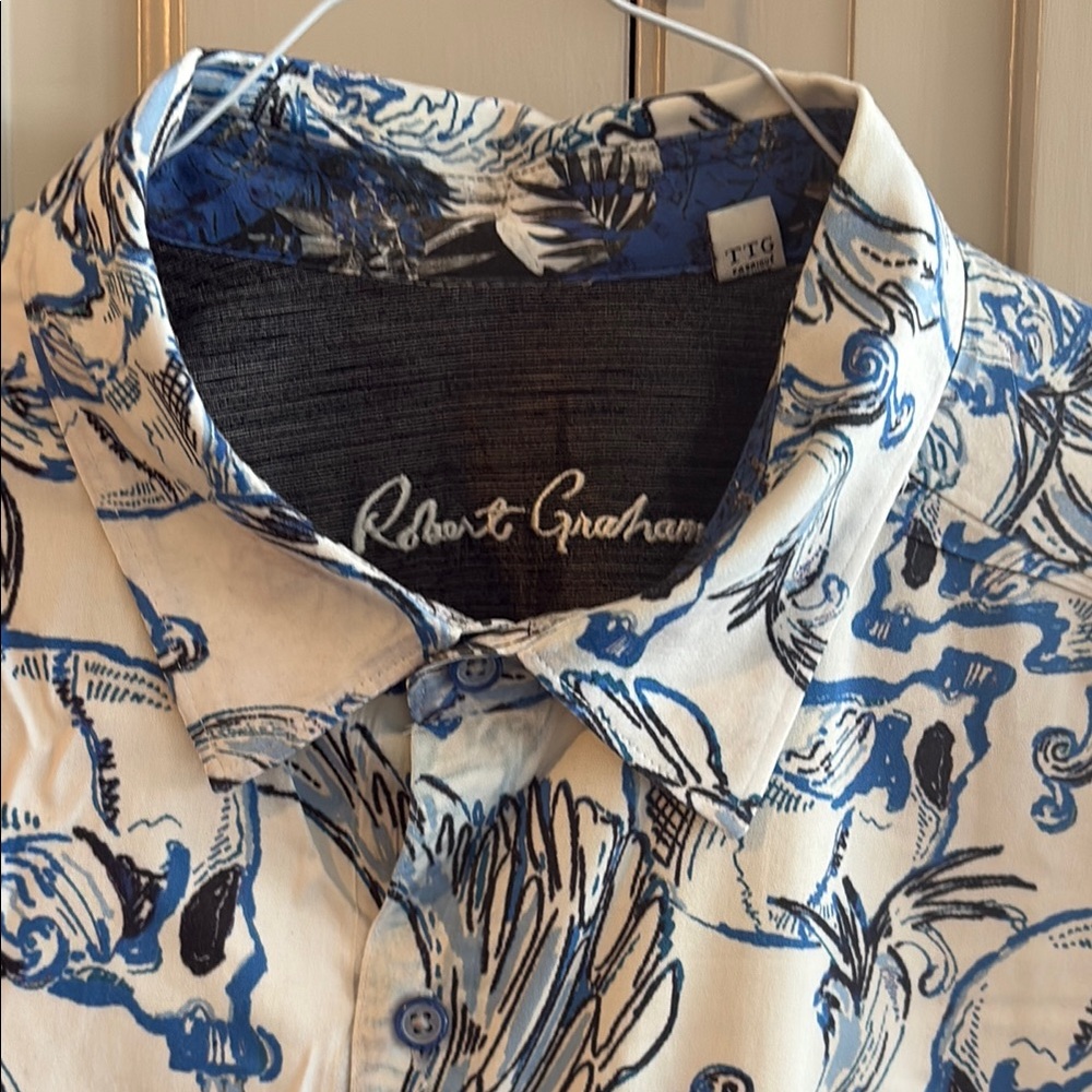 Robert Graham Blue and White Casual Button Down Shirt